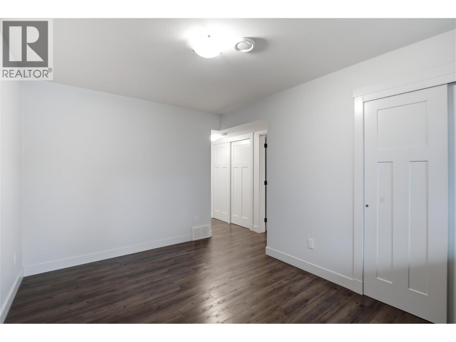 560 & 562 Christleton Avenue