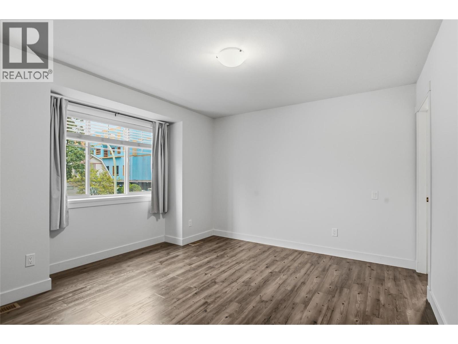 560 & 562 Christleton Avenue