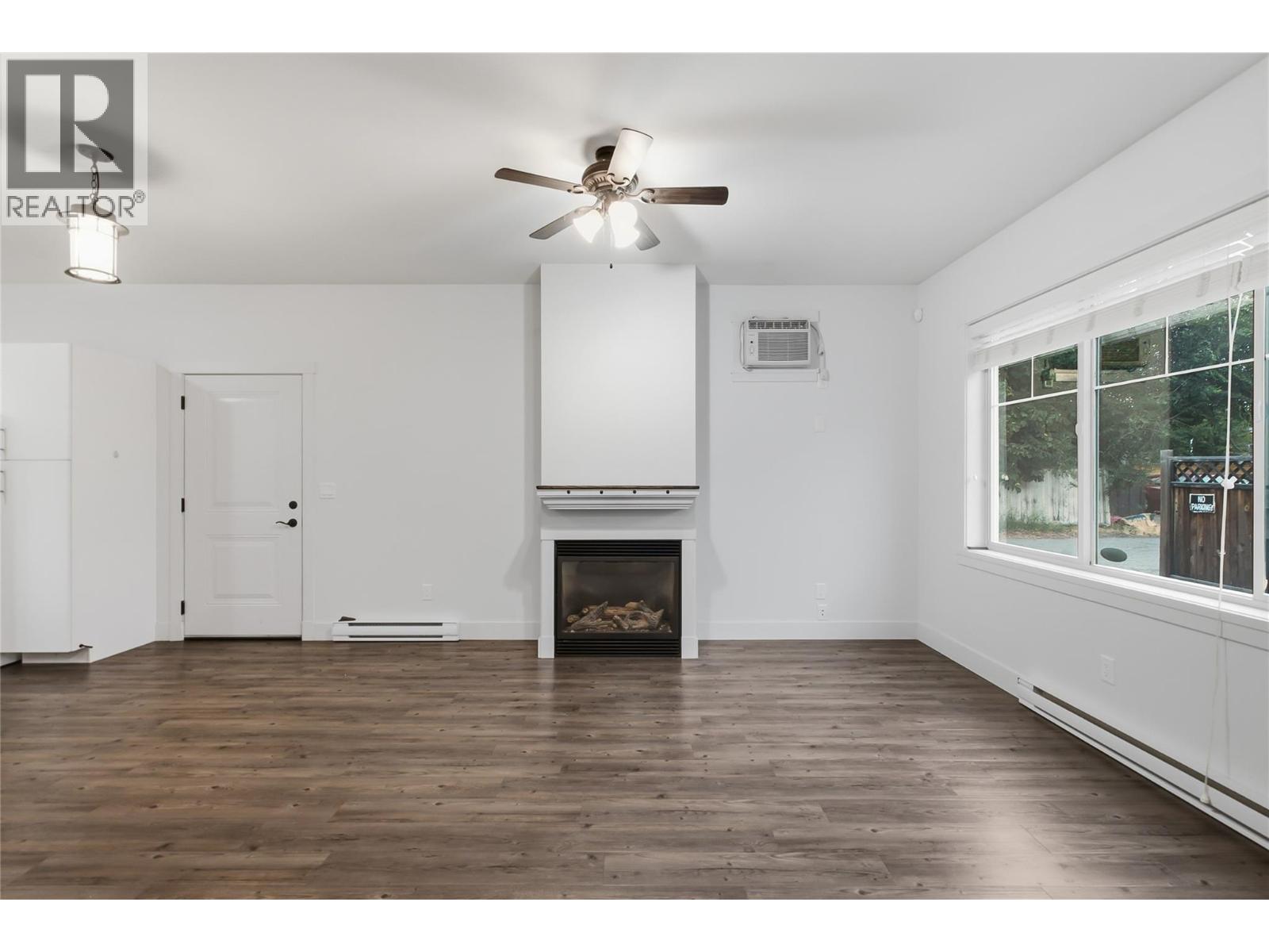 560 & 562 Christleton Avenue