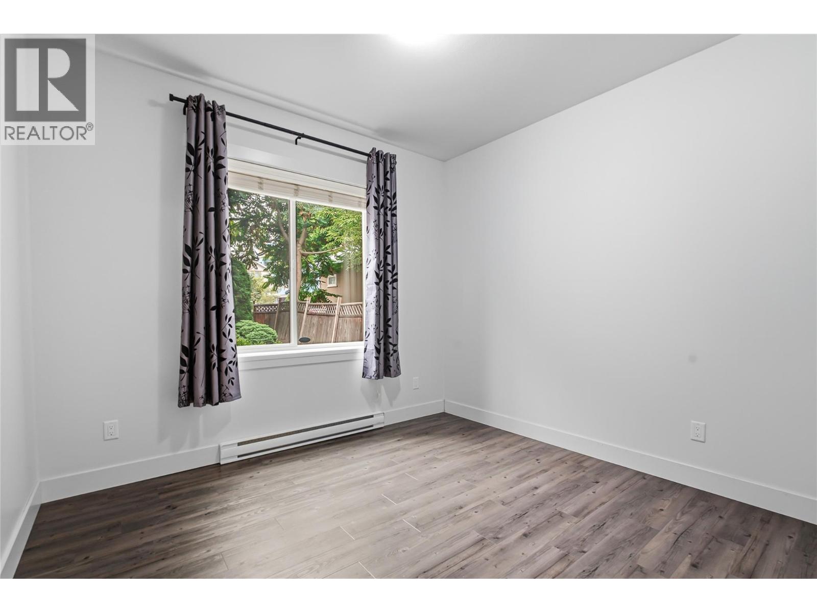 560 & 562 Christleton Avenue