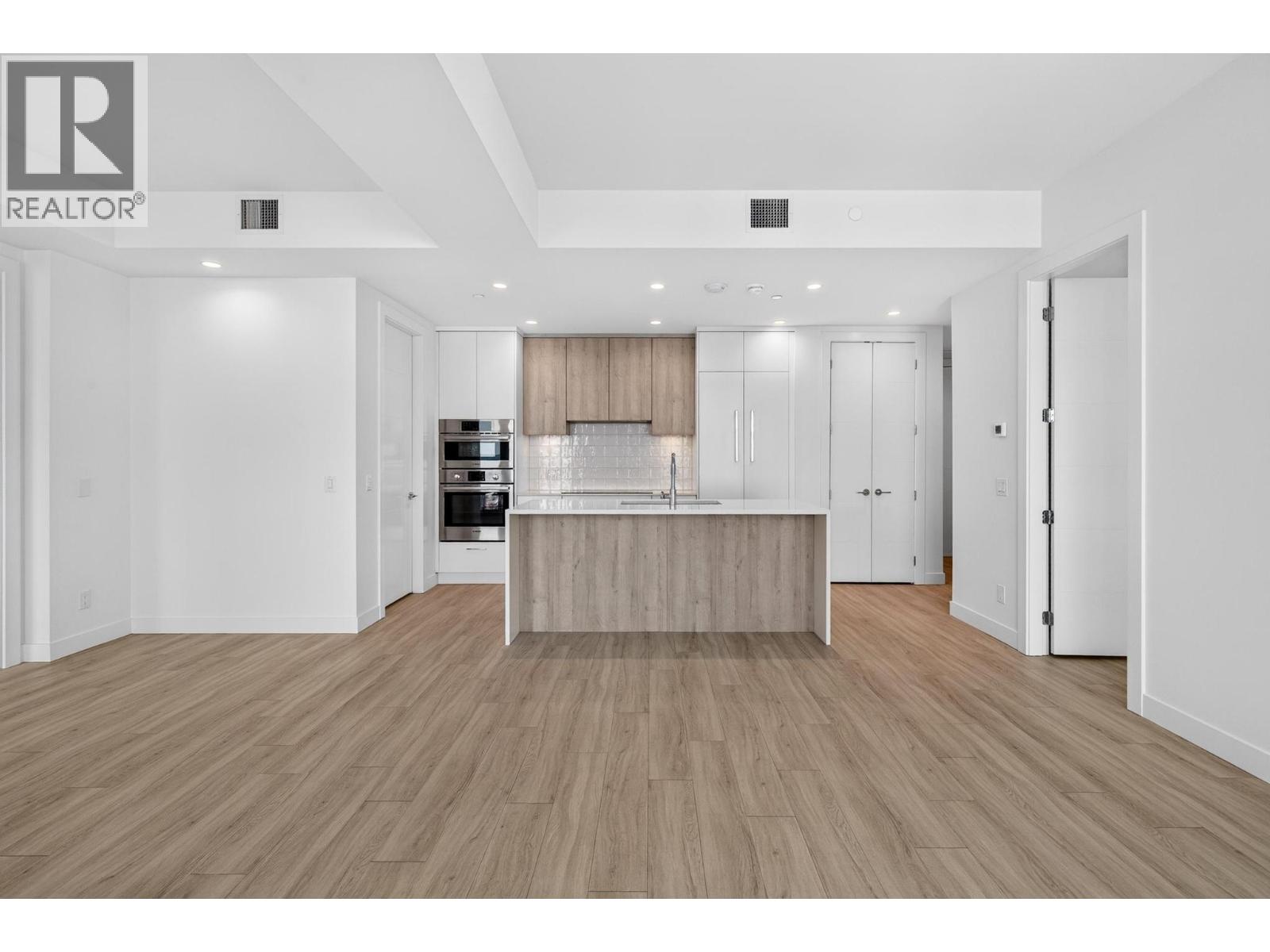 3699 Capozzi Road Unit# PH6