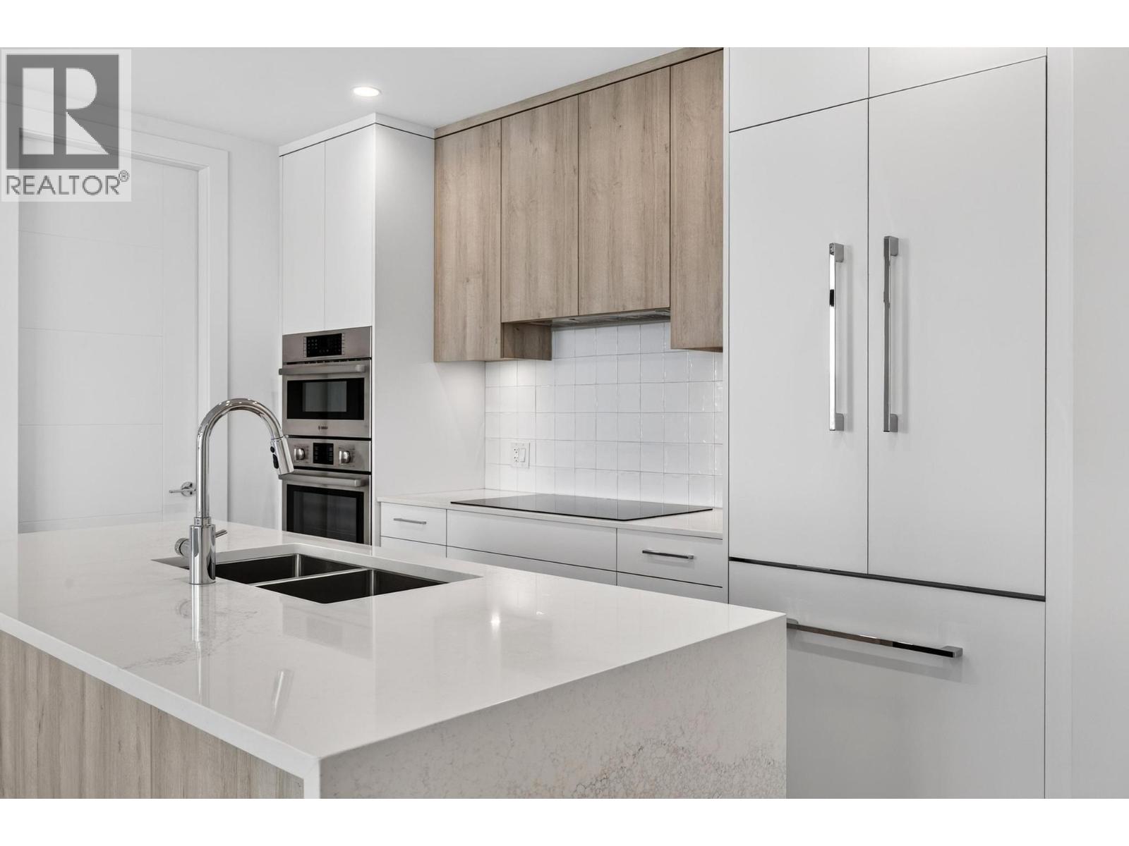 3699 Capozzi Road Unit# PH6