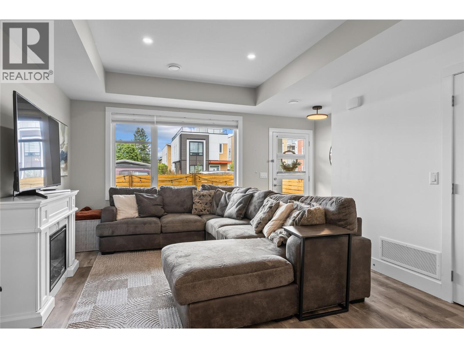 771 Raymer Avenue Unit# 2