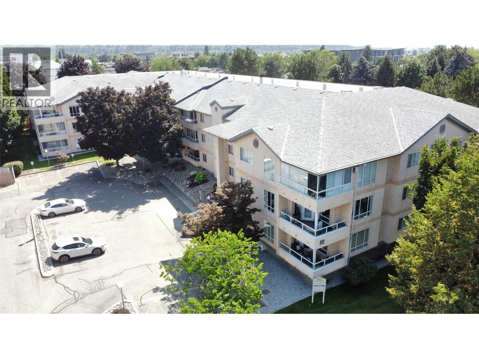 727 Houghton Road Unit# 107