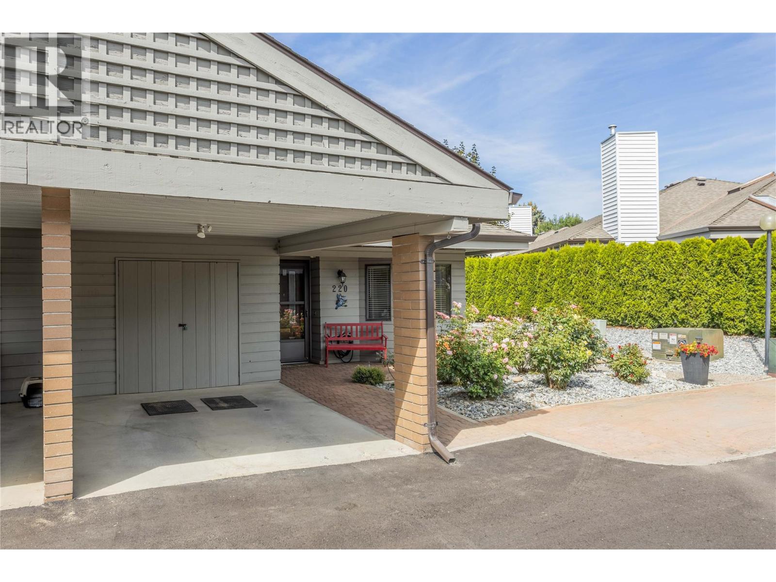 1765 Leckie Road Unit# 220