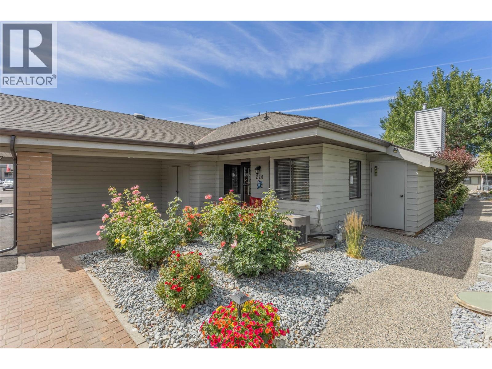 1765 Leckie Road Unit# 220