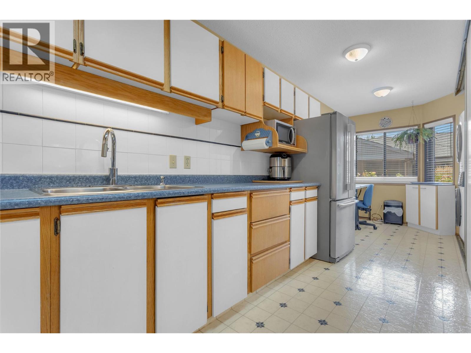1765 Leckie Road Unit# 220