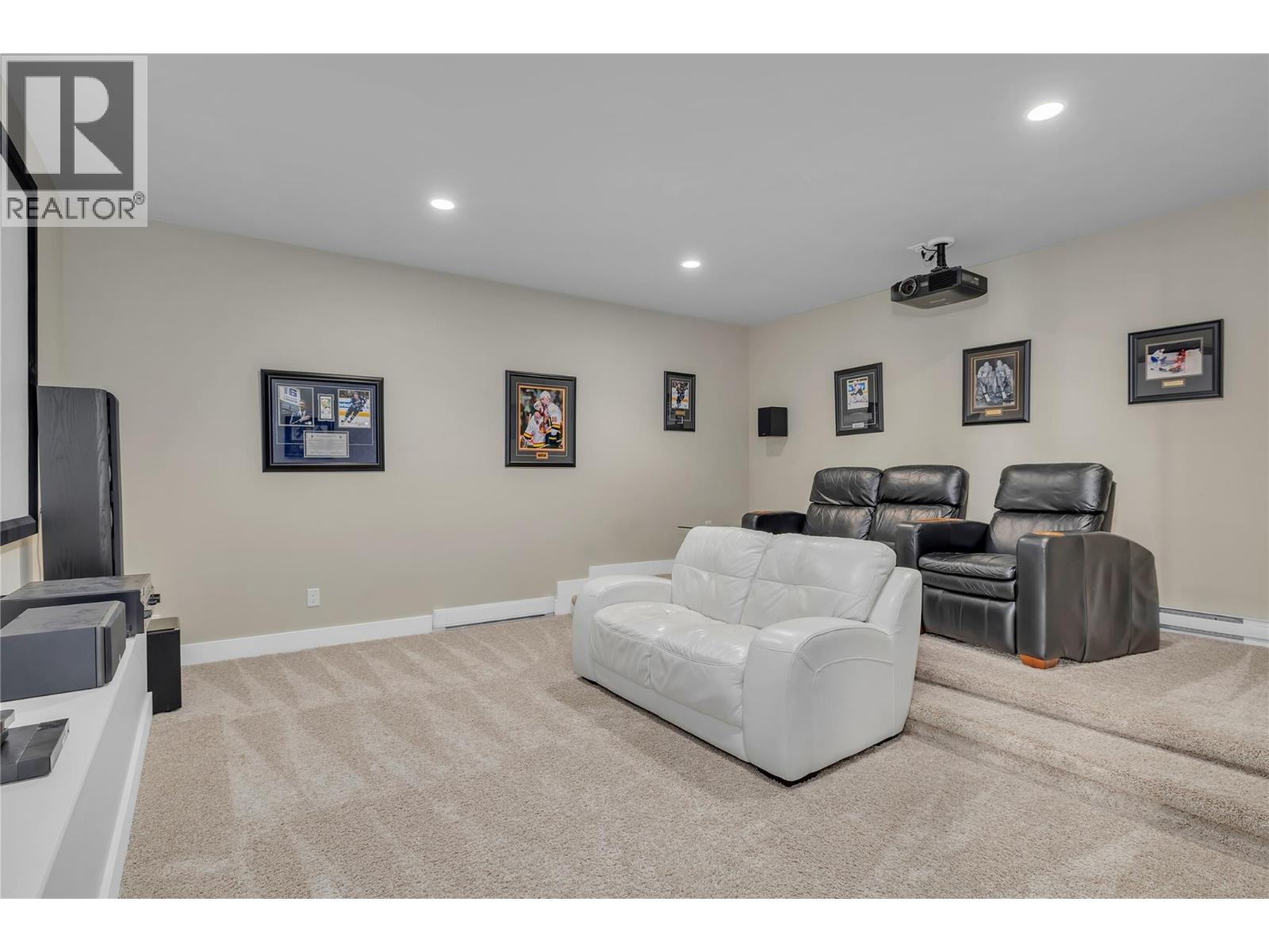 1823 Diamond View Drive