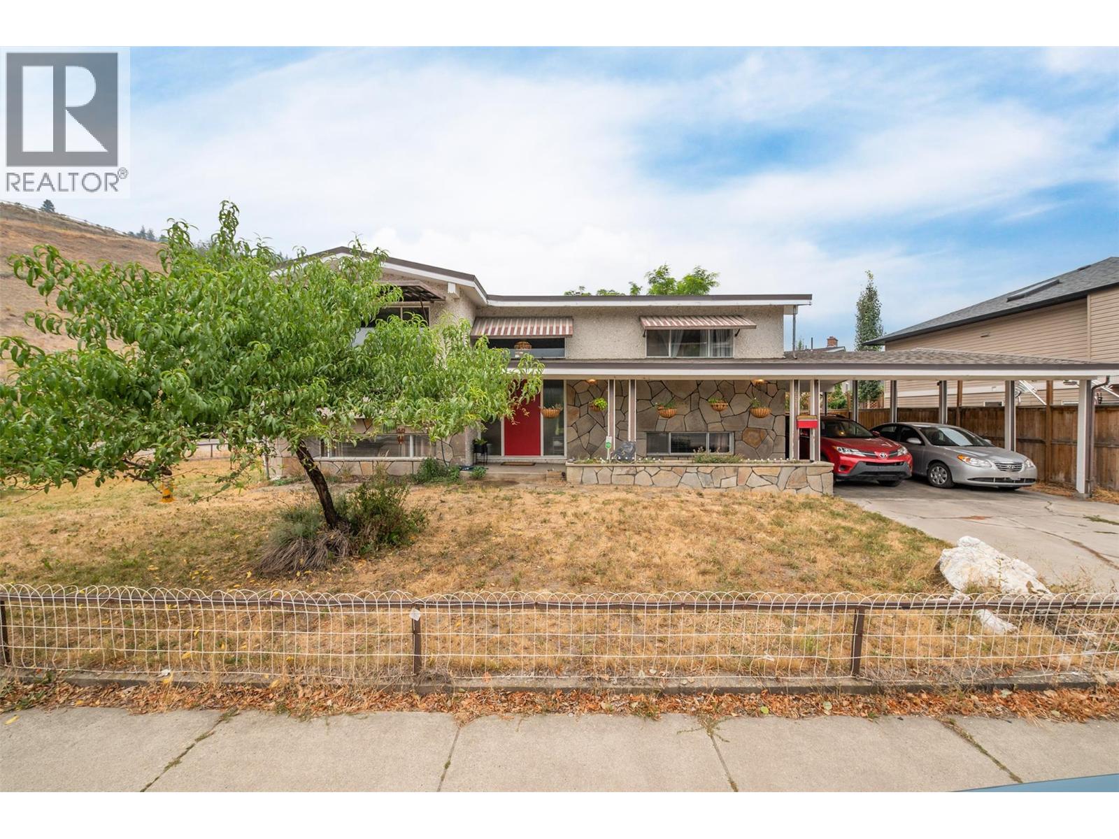 651 Richter Street