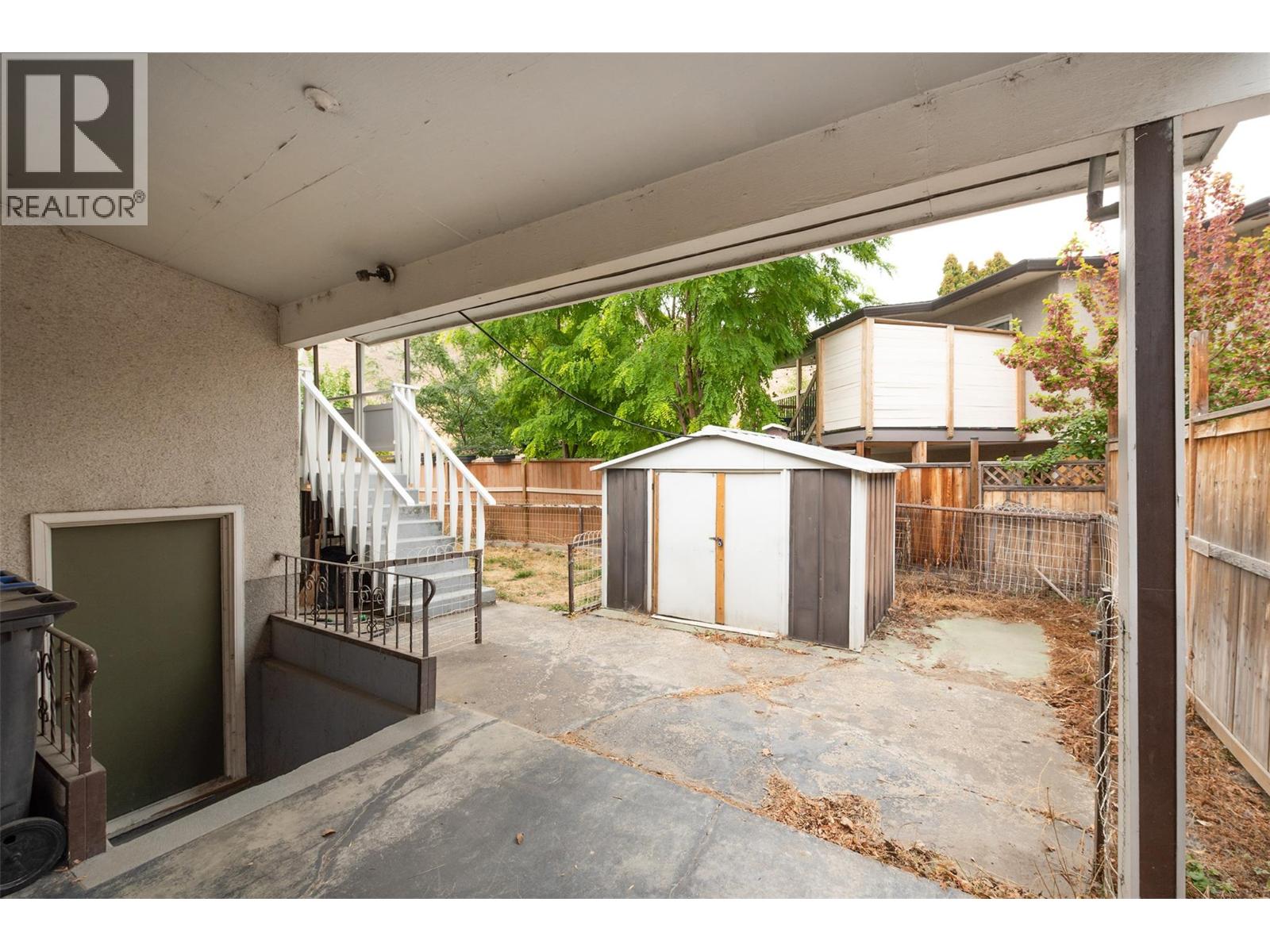 651 Richter Street