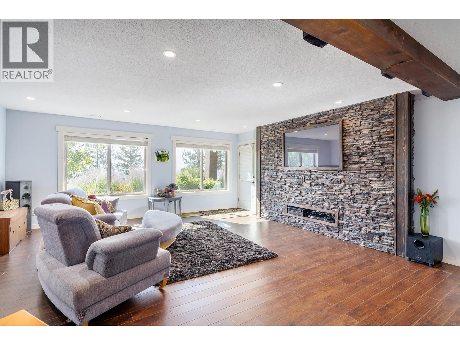 2040 Rosealee Lane Unit# 35