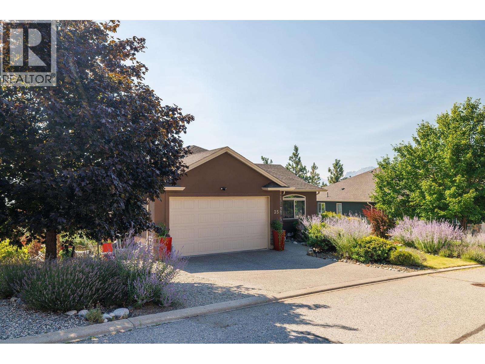 2040 Rosealee Lane Unit# 35