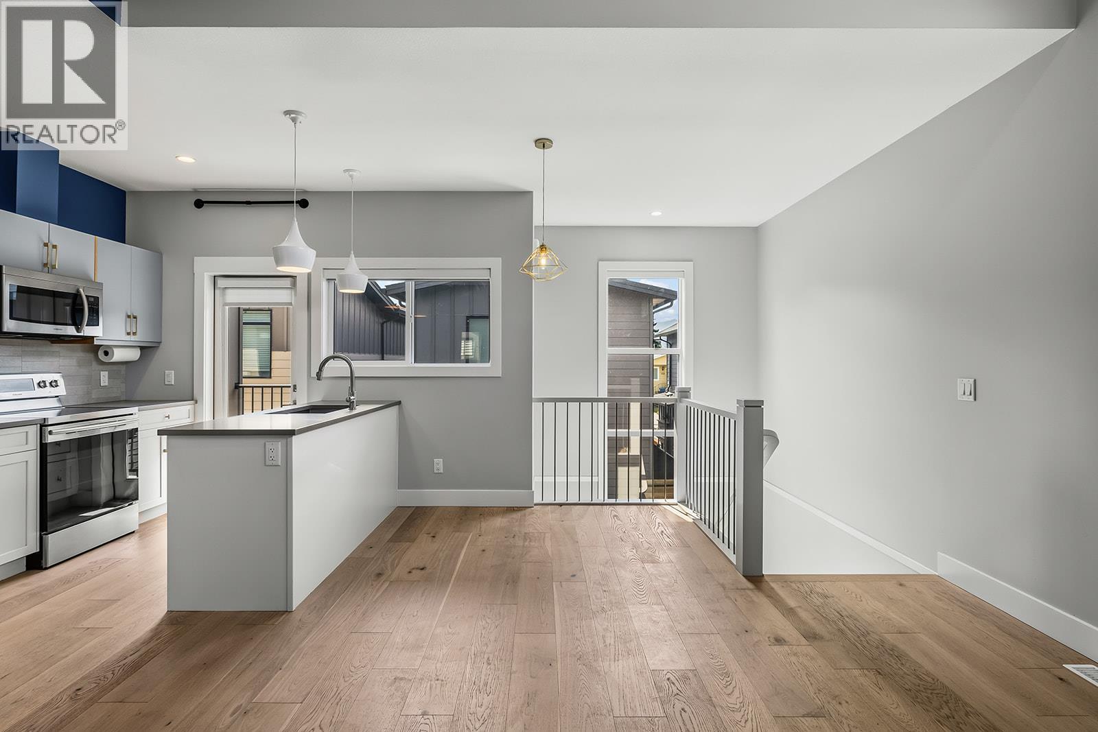 726 Coopland Crescent Unit# 1