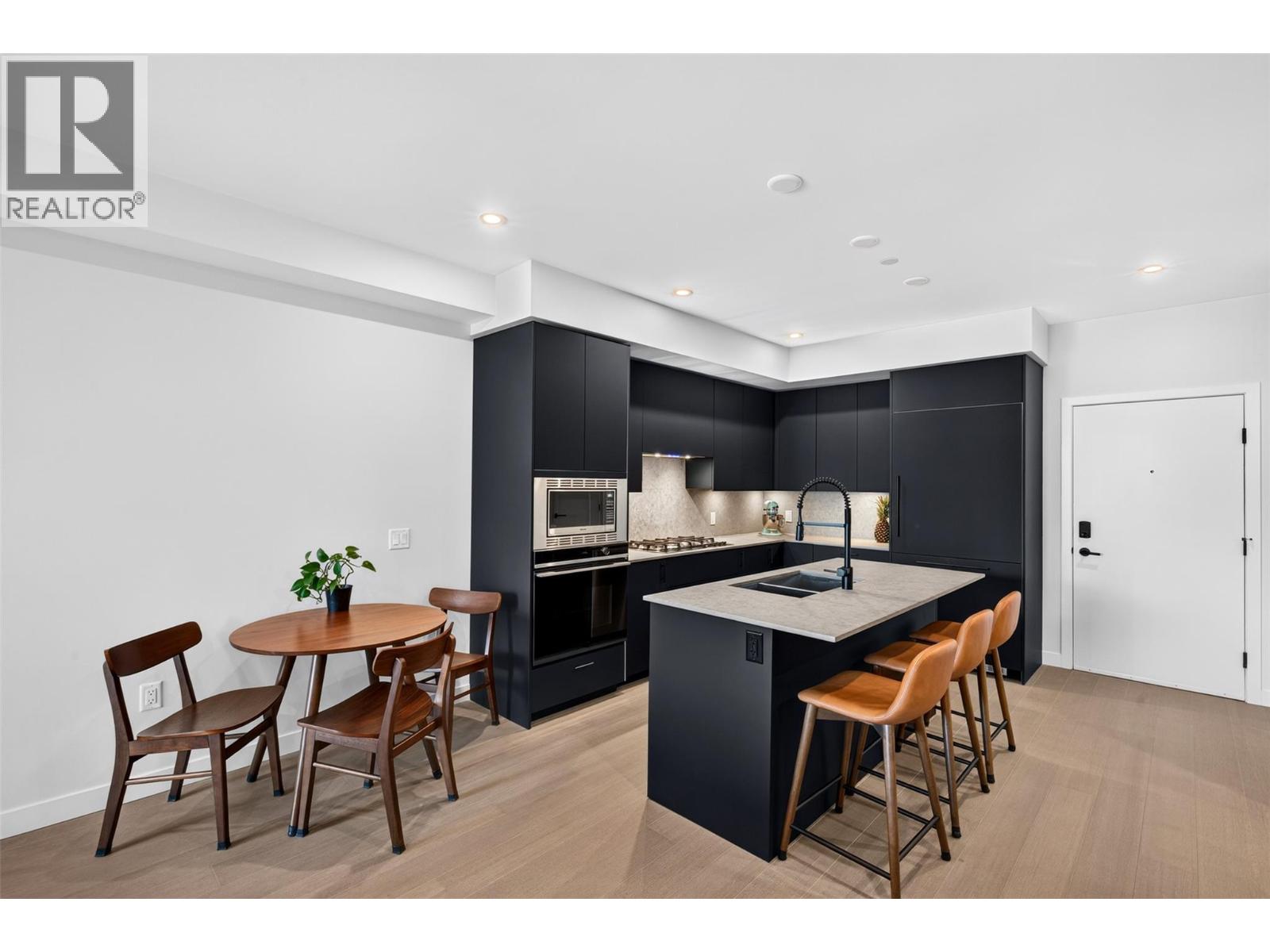 9652 Benchland Drive Unit# 209