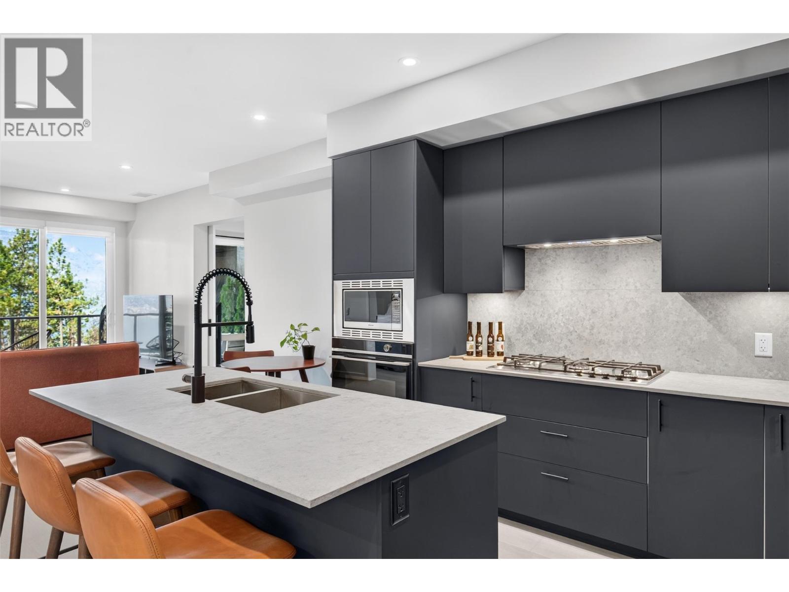 9652 Benchland Drive Unit# 209