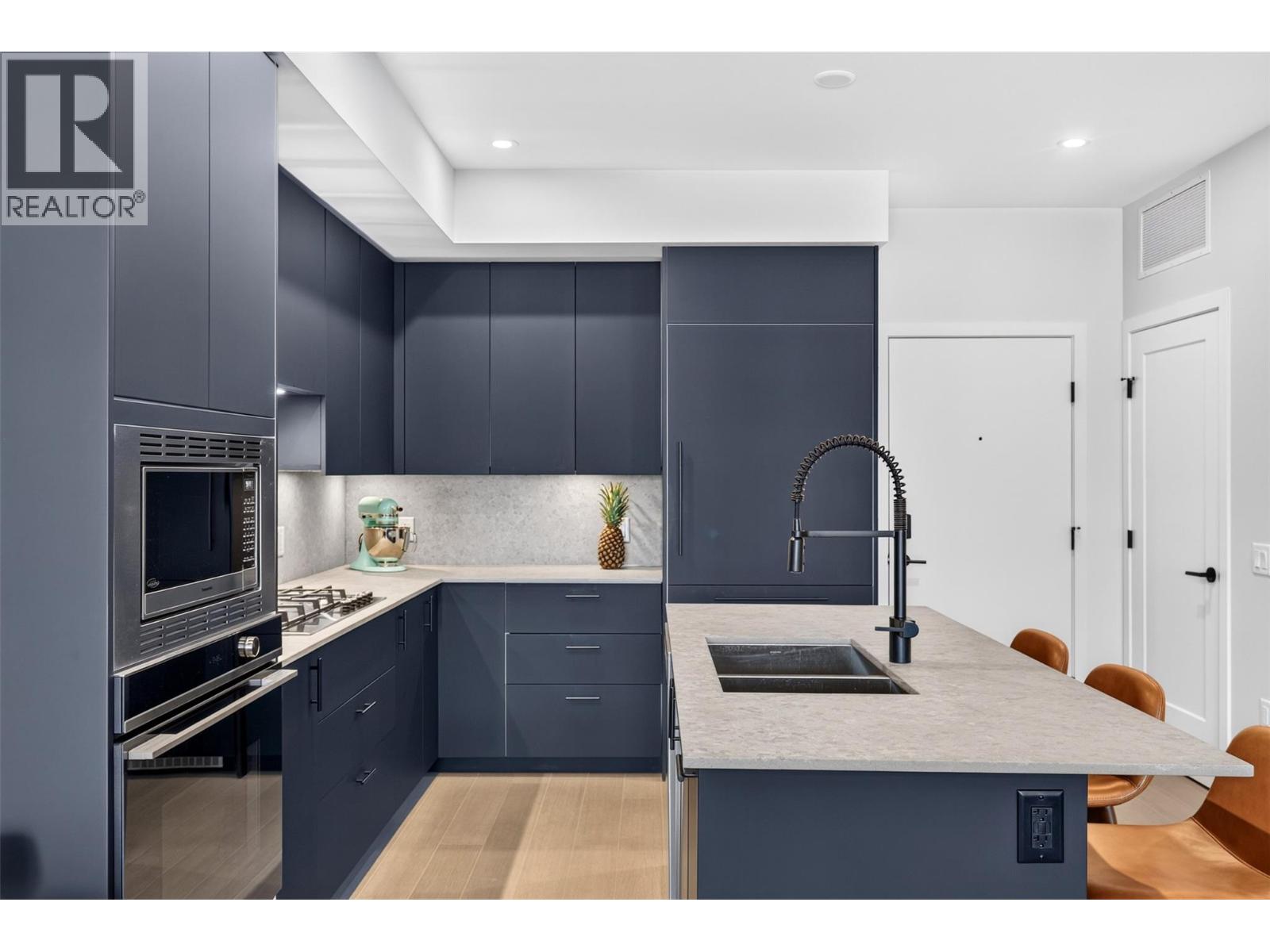9652 Benchland Drive Unit# 209