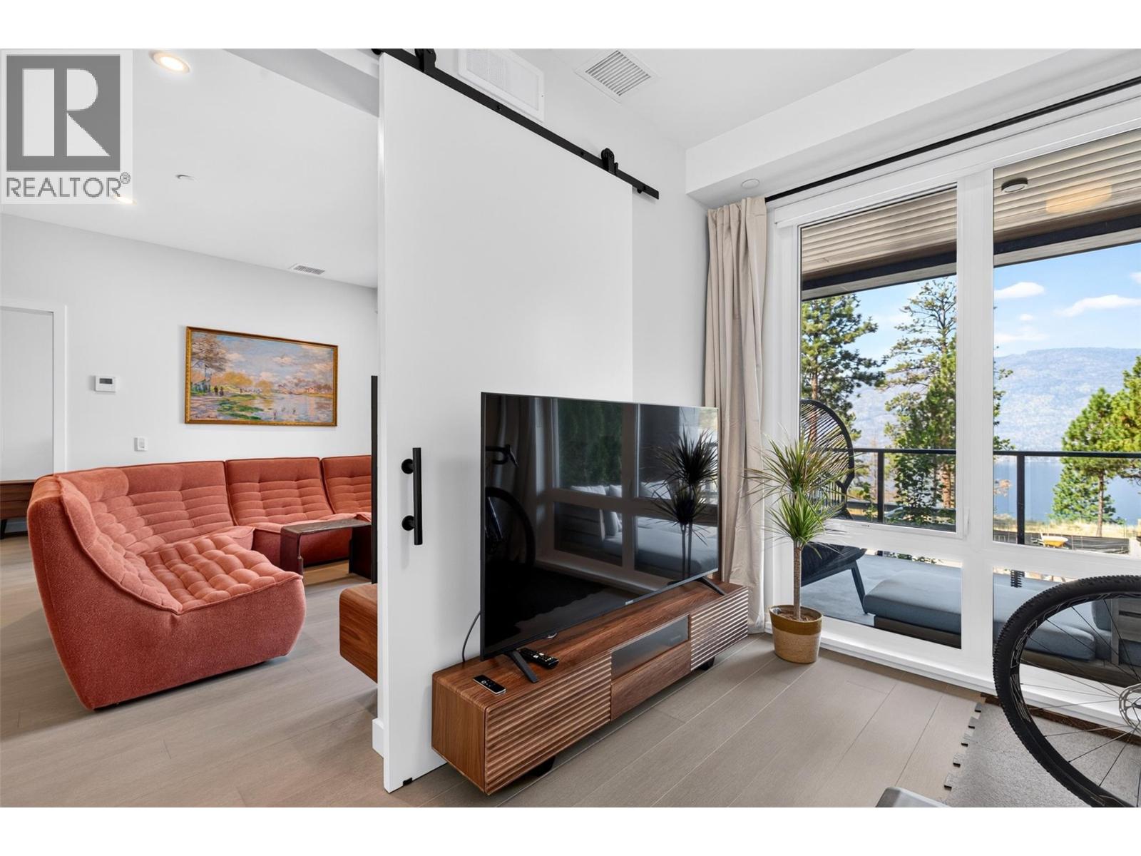 9652 Benchland Drive Unit# 209