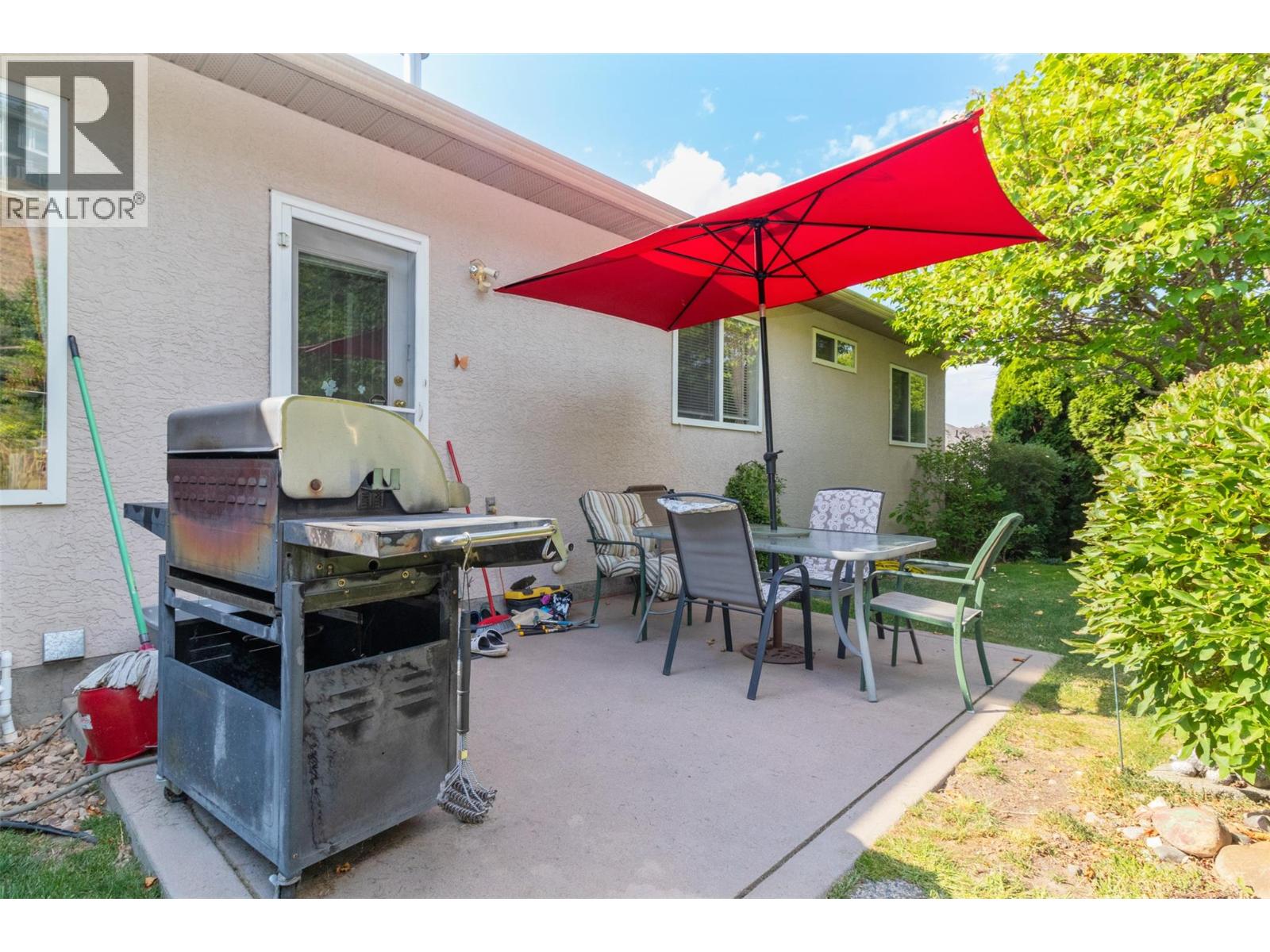 843 Lone Pine Drive