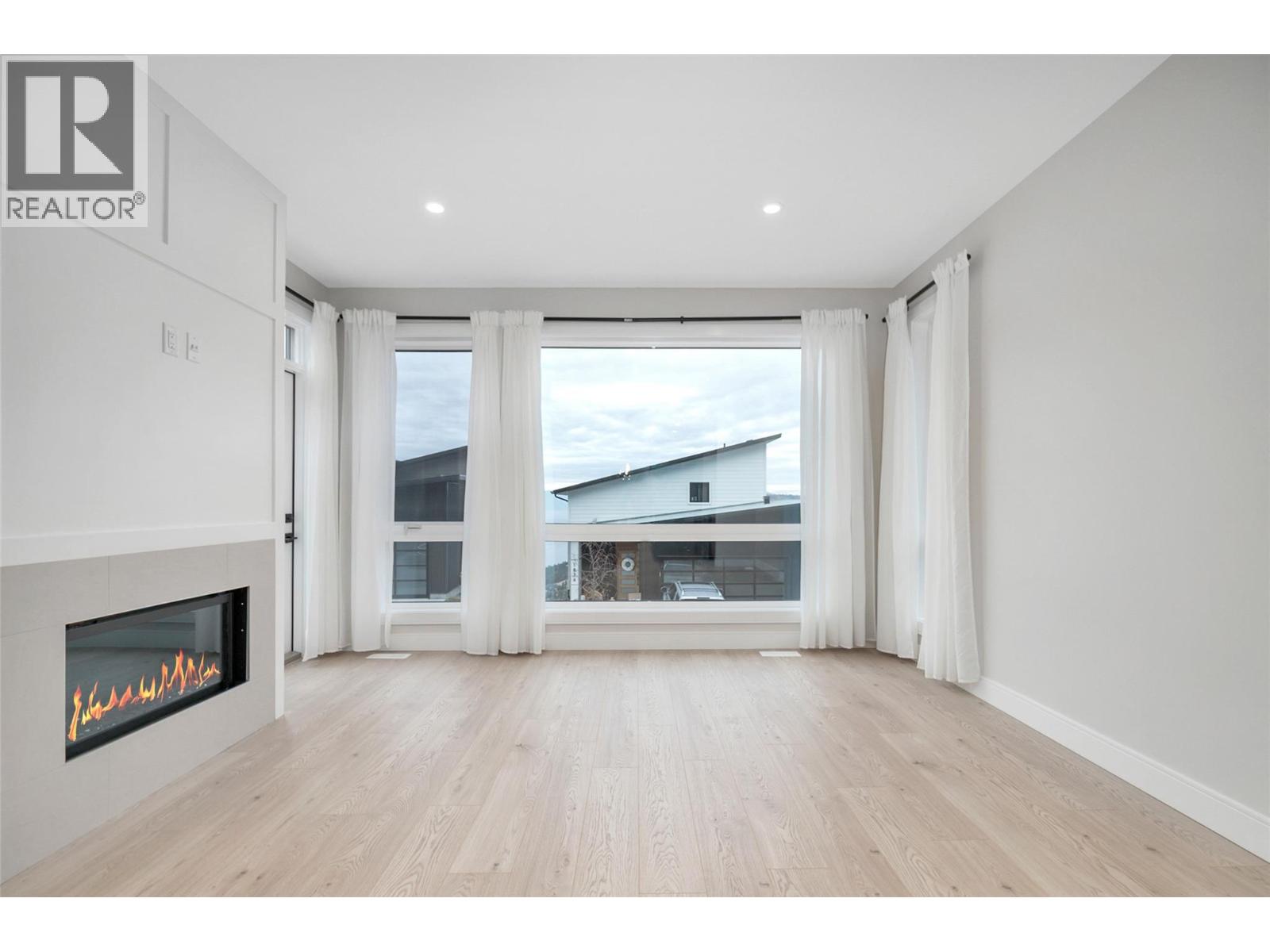 1839 Grey Owl Court