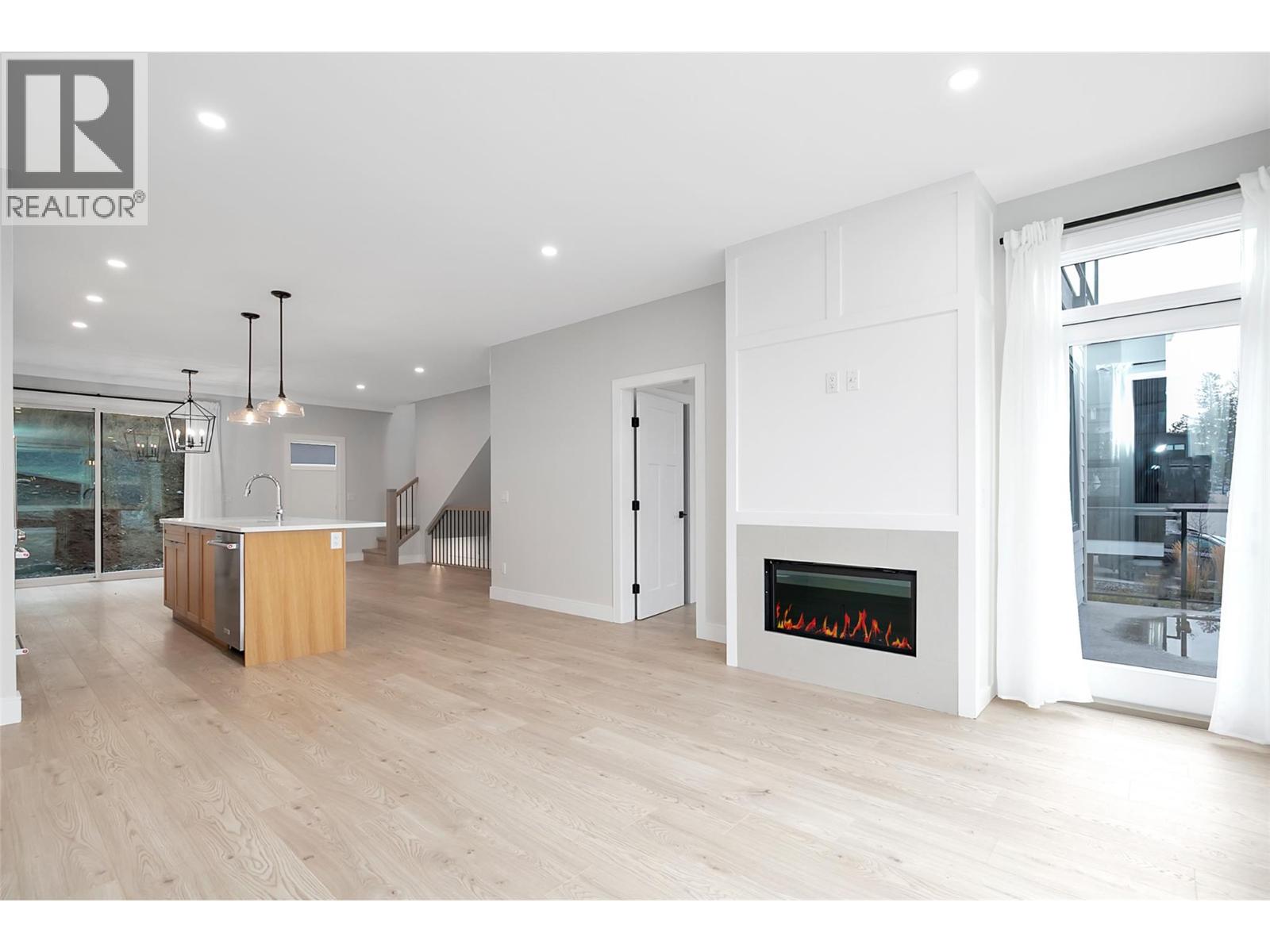 1839 Grey Owl Court