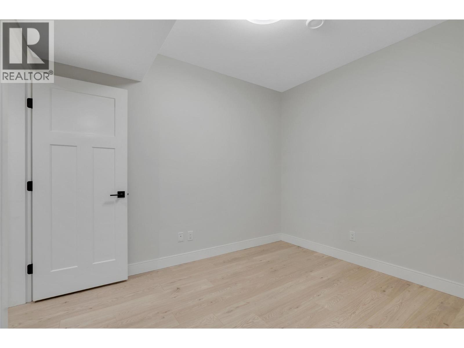 1839 Grey Owl Court