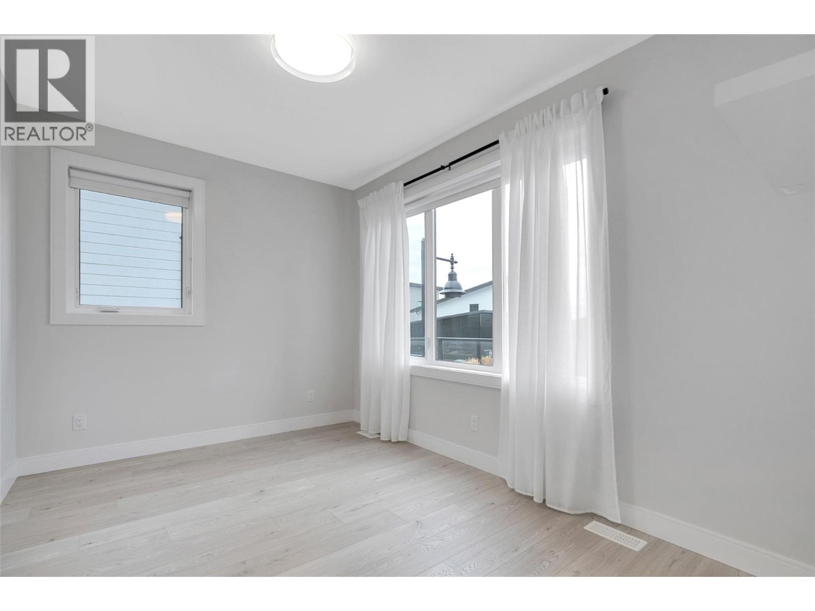 1839 Grey Owl Court
