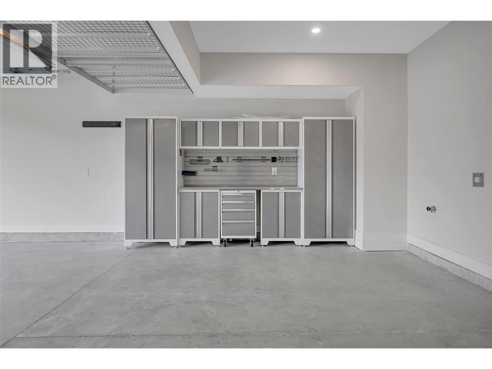 1839 Grey Owl Court