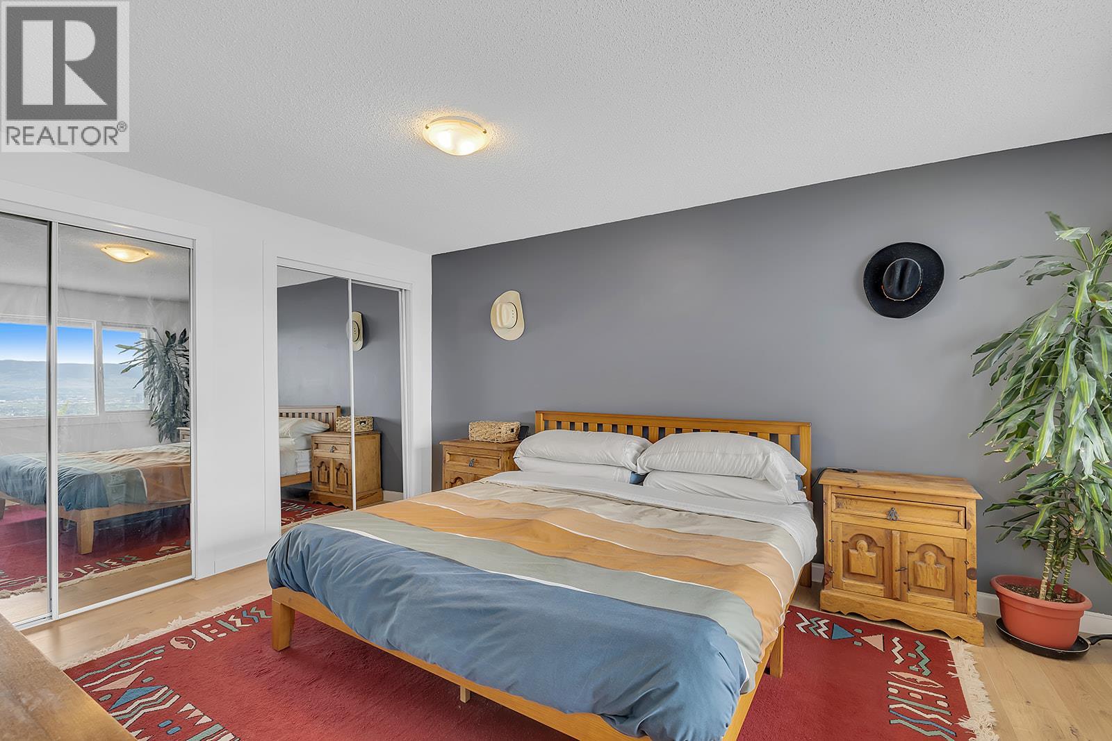 2751 Lakeview Road