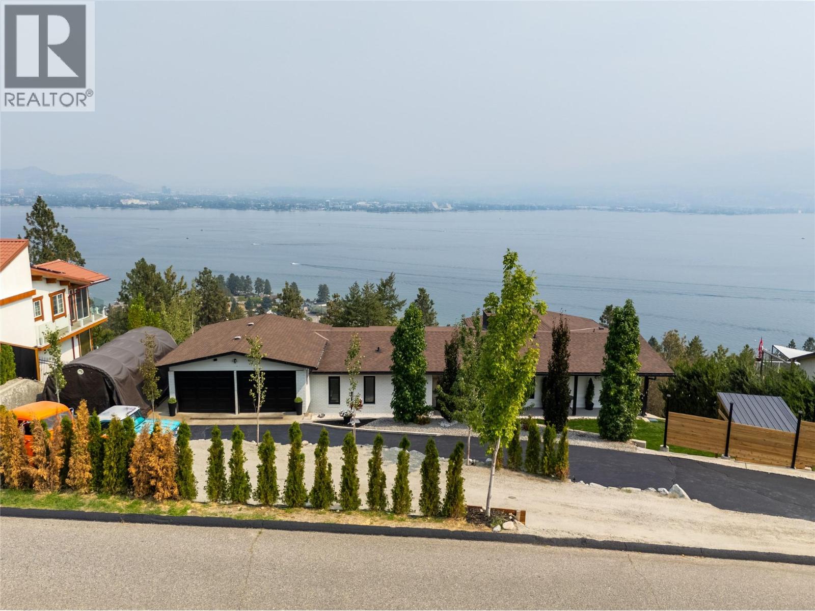 2751 Lakeview Road