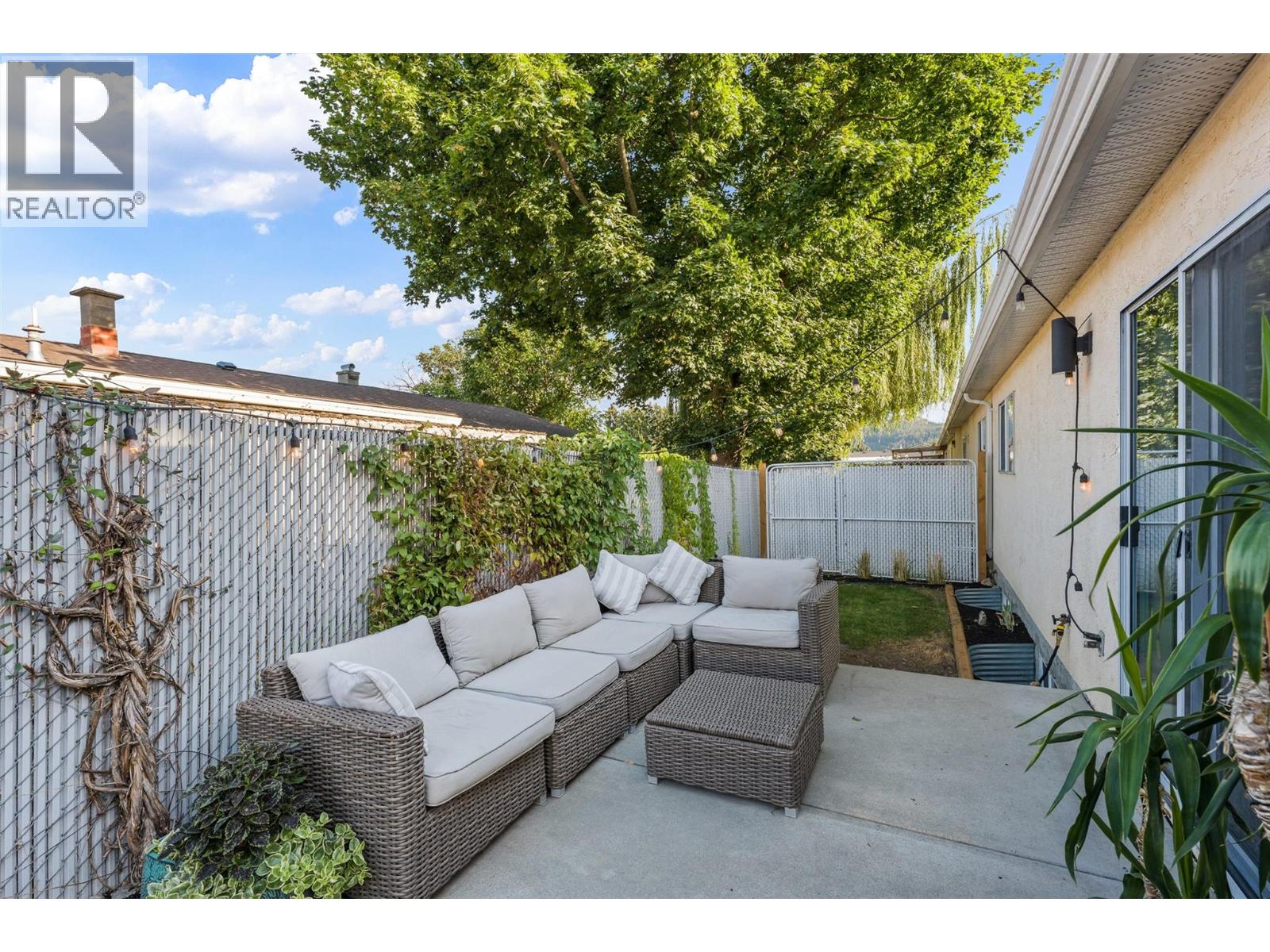 9159 Glenmore Road Unit# 1