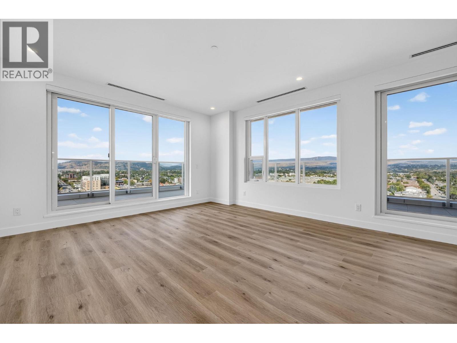 3300 Lakeshore Road Unit# 1303