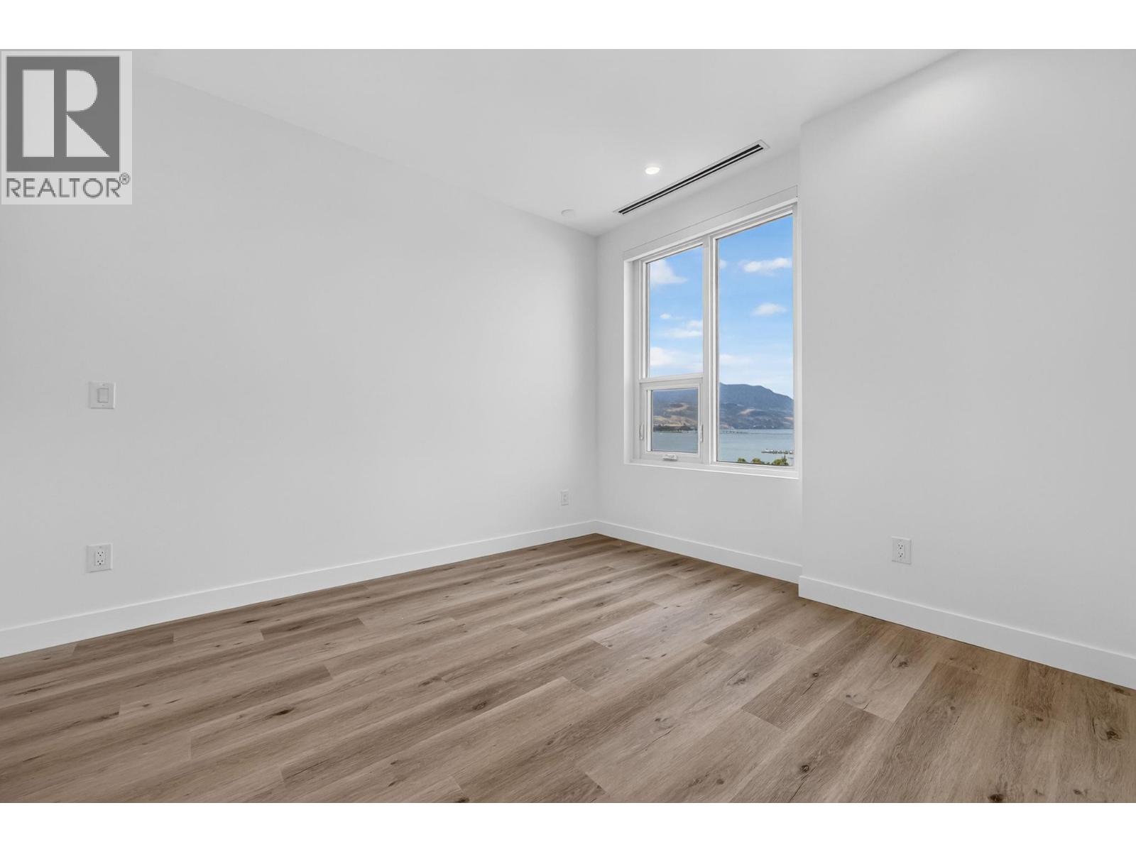 3300 Lakeshore Road Unit# 1303