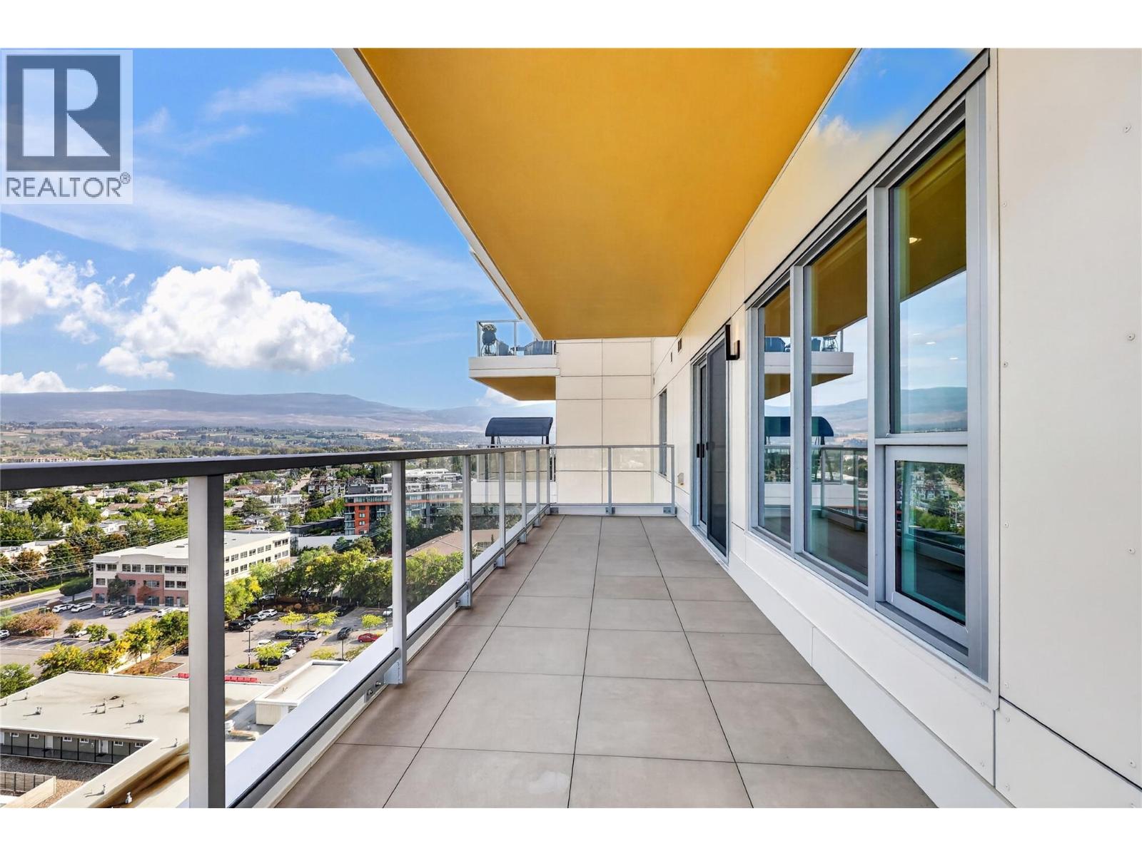 3300 Lakeshore Road Unit# 1303