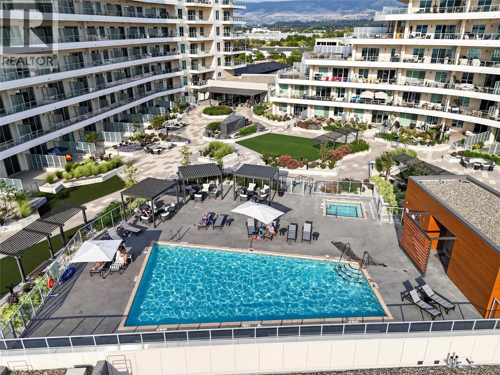 3300 Lakeshore Road Unit# 1303