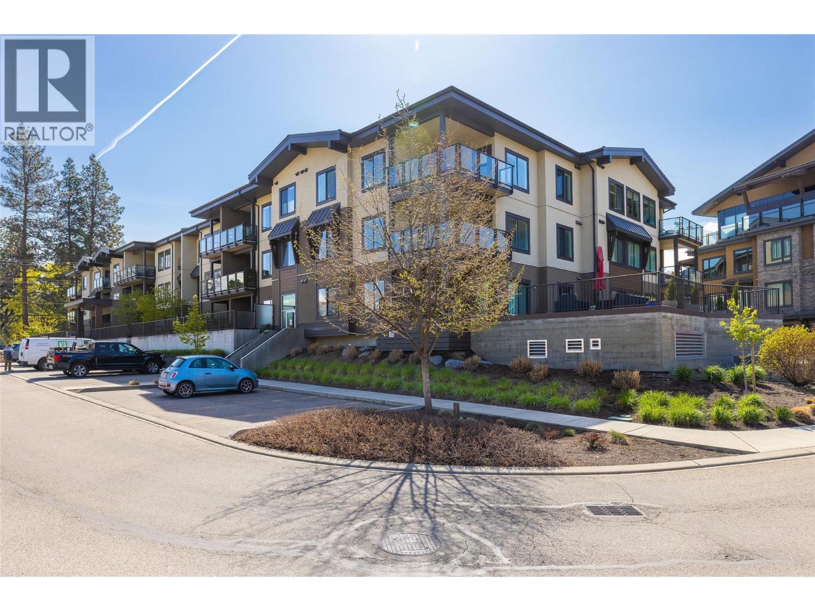 4380 Lakeshore Road Unit# PH21