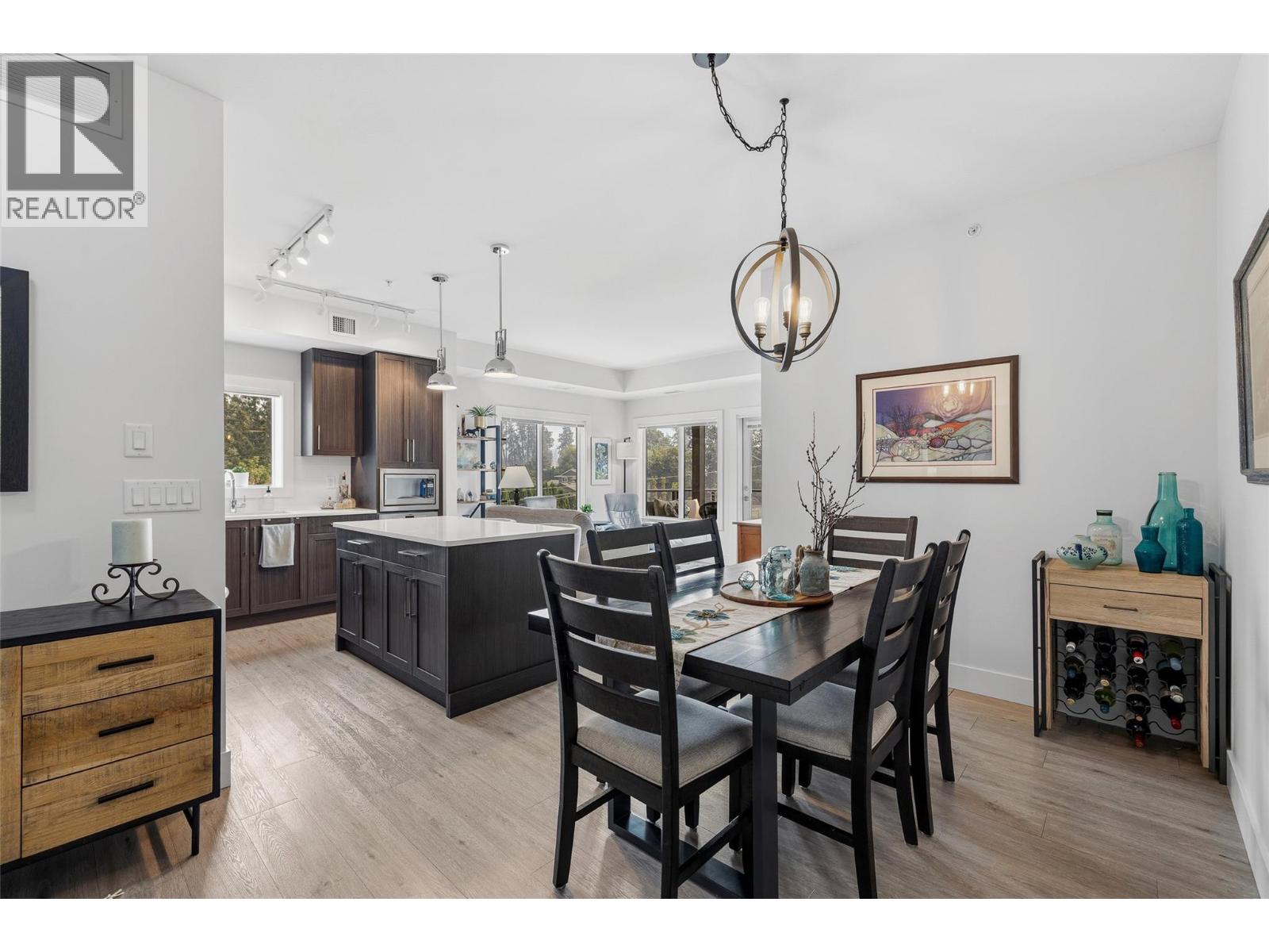 4380 Lakeshore Road Unit# PH21