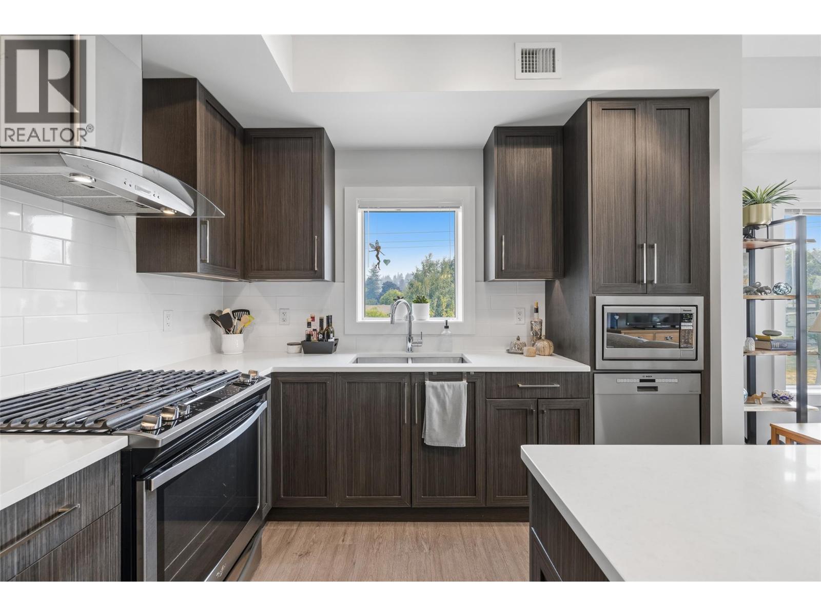 4380 Lakeshore Road Unit# PH21