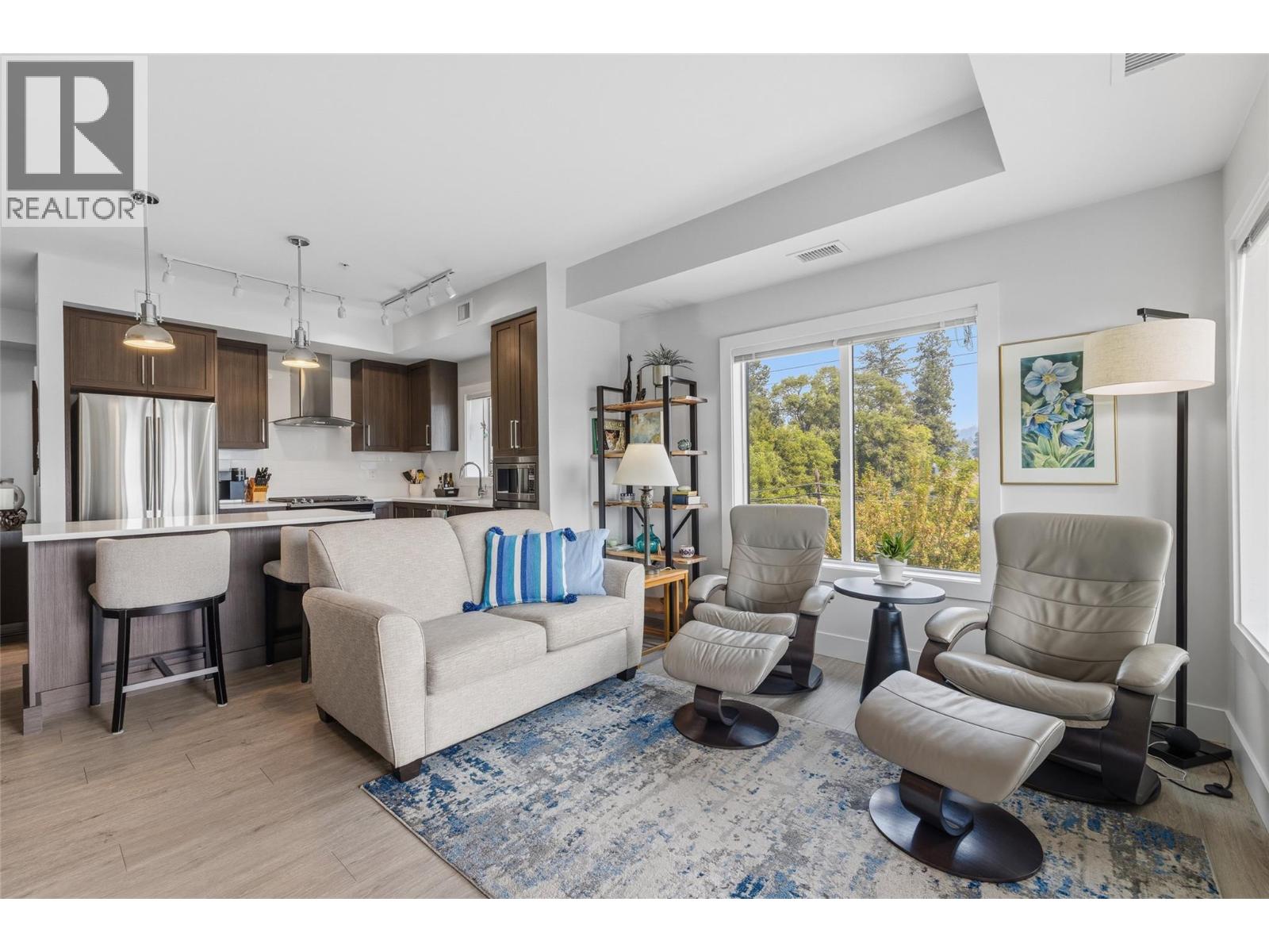 4380 Lakeshore Road Unit# PH21