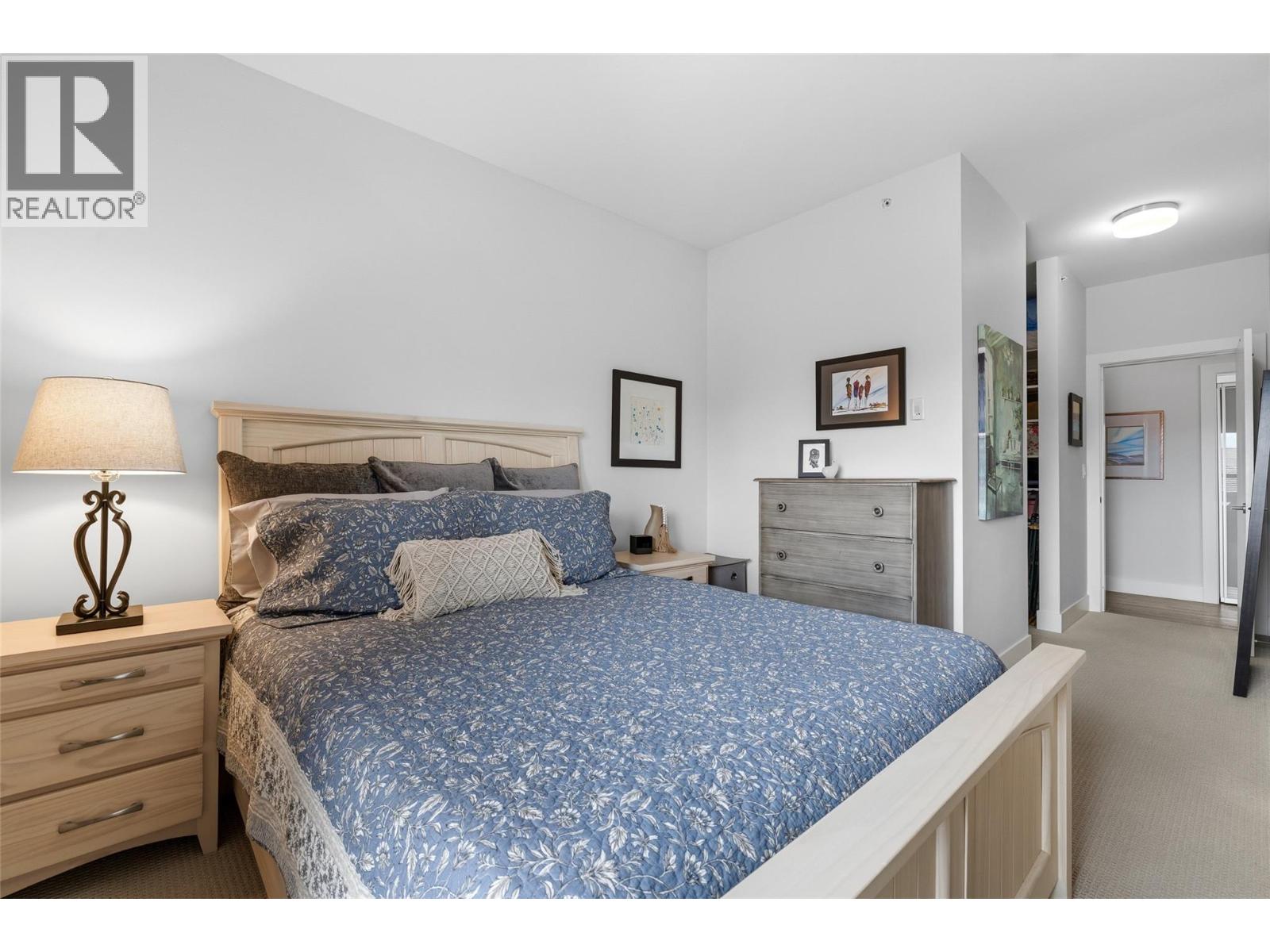 4380 Lakeshore Road Unit# PH21