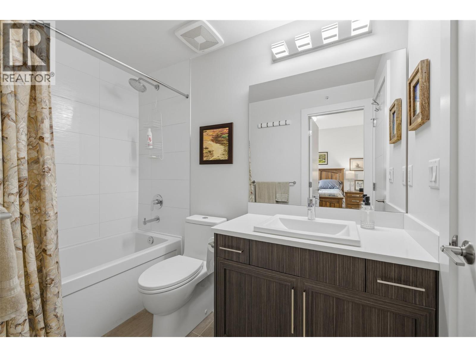 4380 Lakeshore Road Unit# PH21