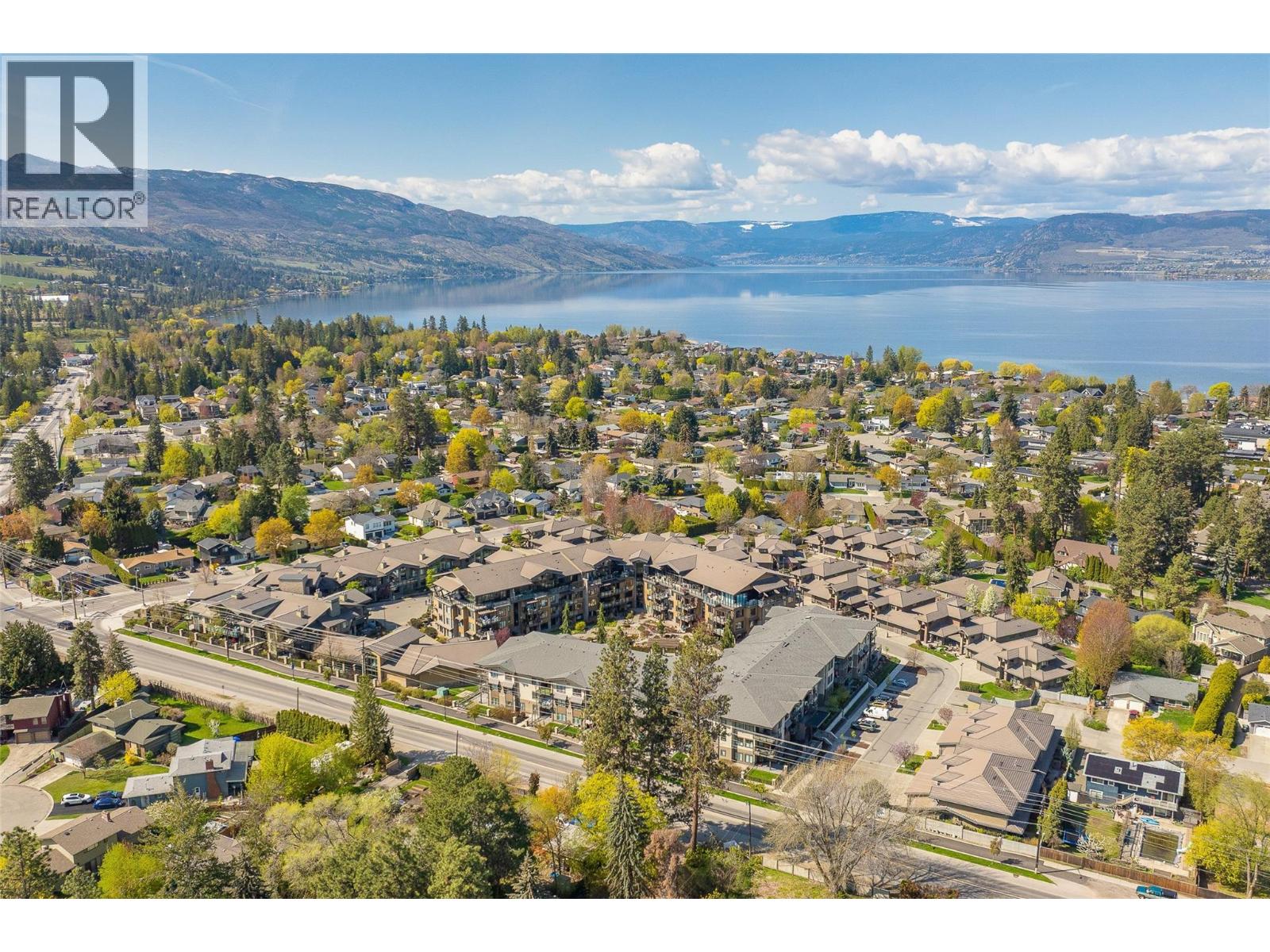 4380 Lakeshore Road Unit# PH21