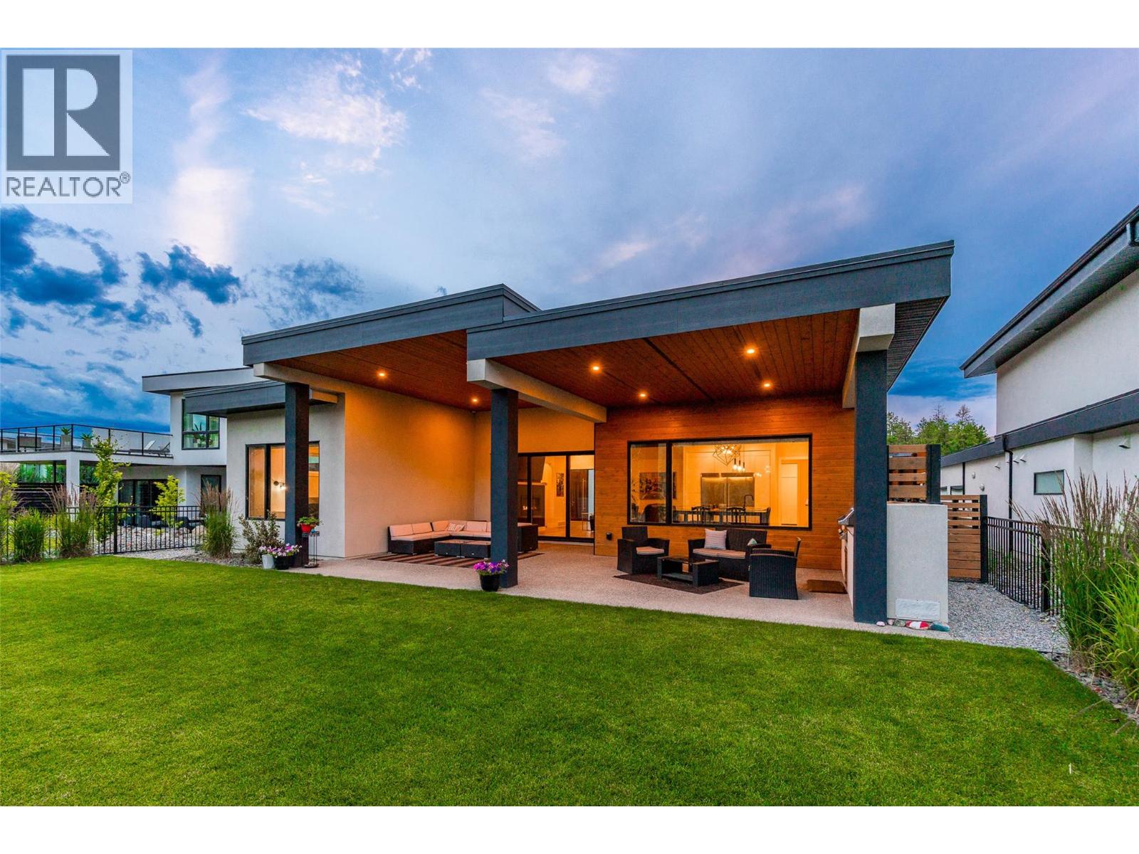 10245 Beacon Hill Drive
