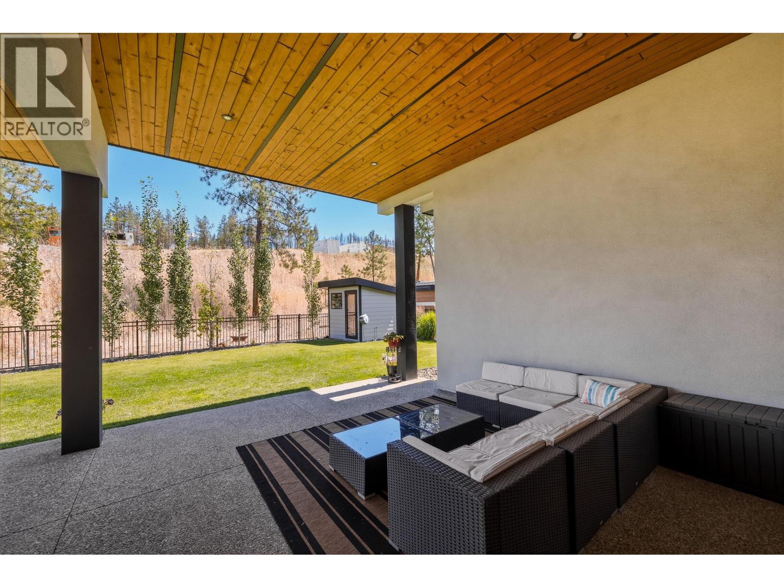 10245 Beacon Hill Drive