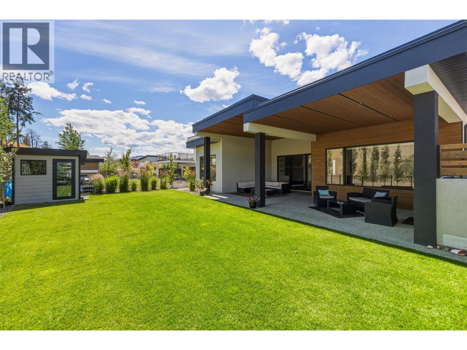 10245 Beacon Hill Drive
