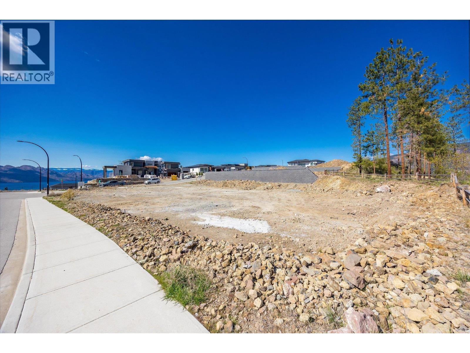 1642 Touriga Place