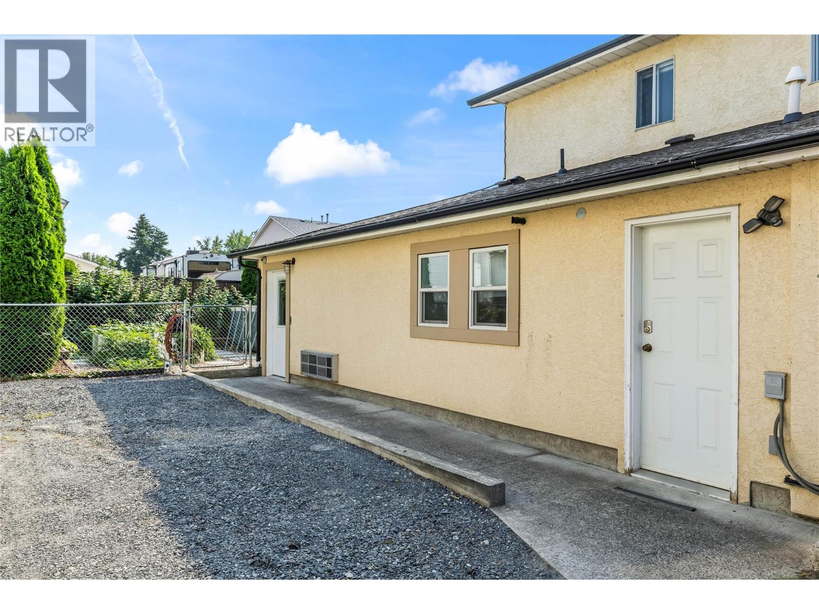 263 Dalgleish Court