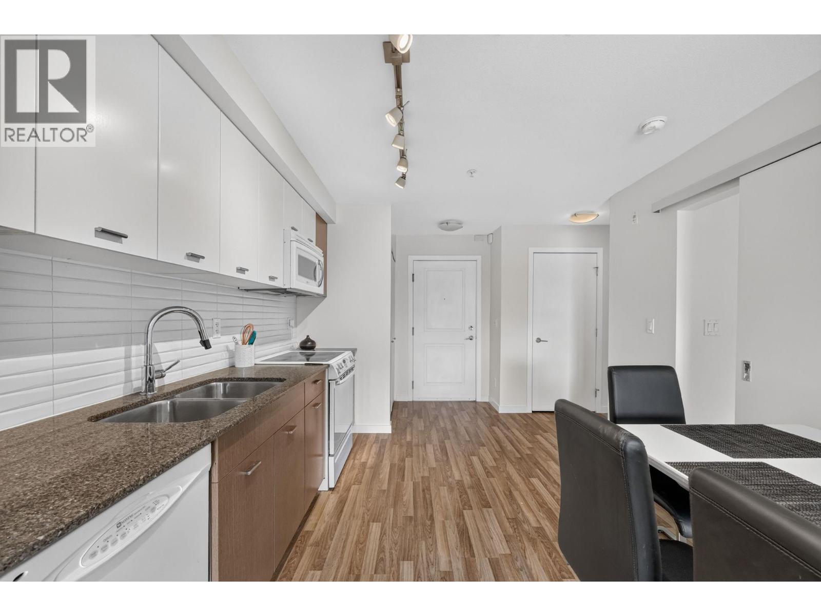 1550 Dickson Avenue Unit# 306