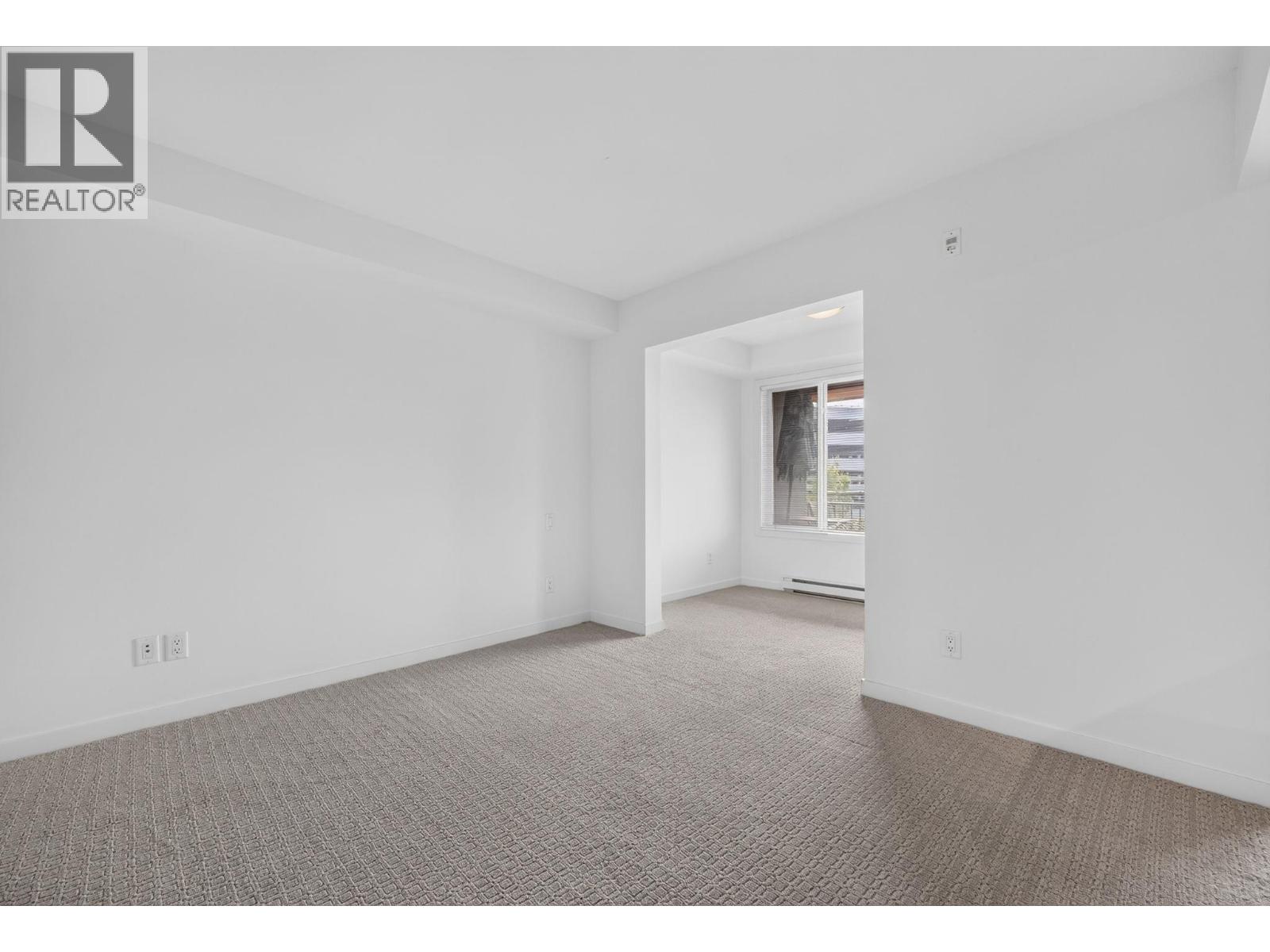 1550 Dickson Avenue Unit# 306