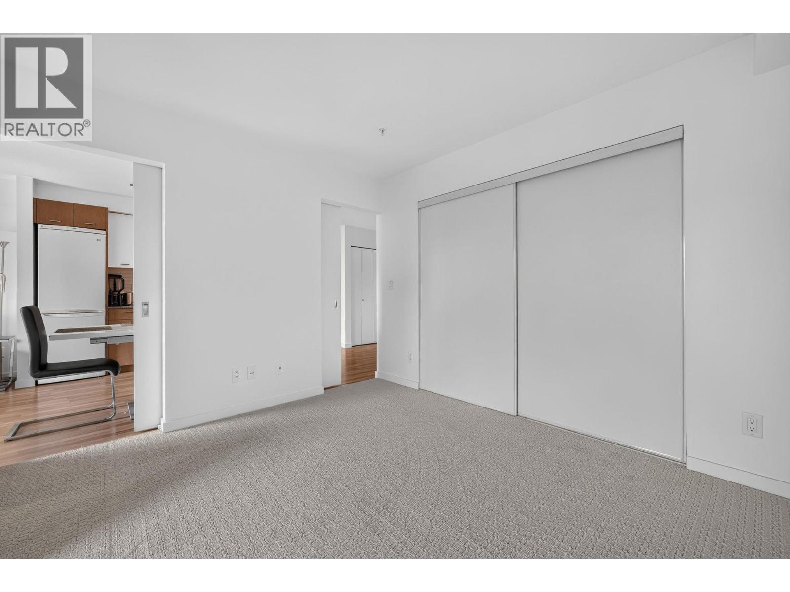 1550 Dickson Avenue Unit# 306