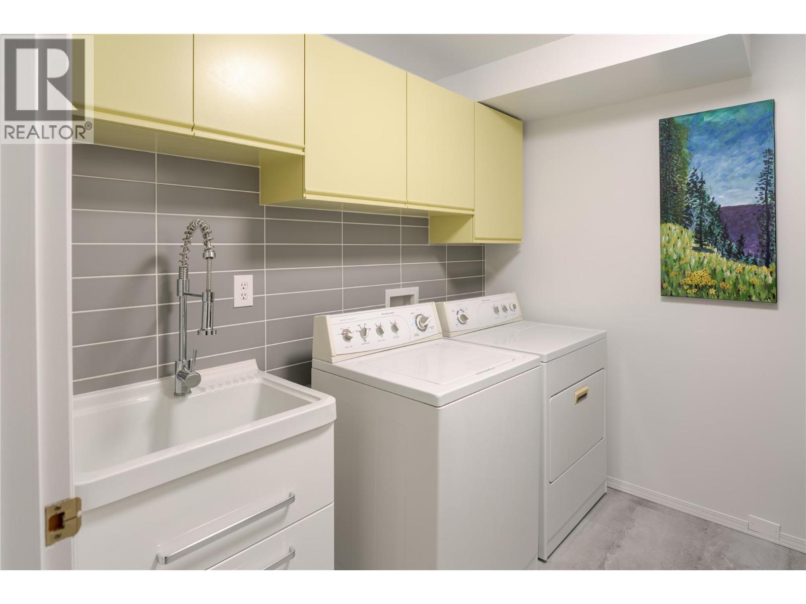 149 Applecrest Court